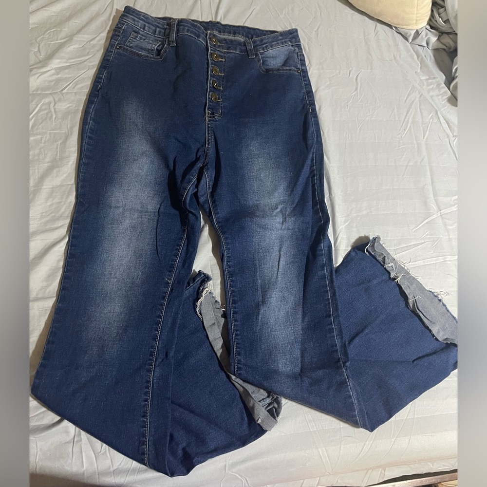 SHEIN FLARE JEANS